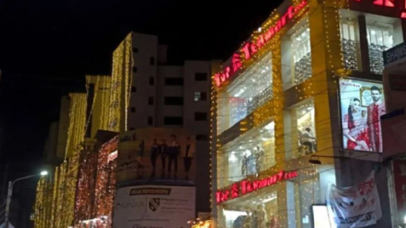 বিদ্যুৎ ও জ্বালানি সাশ্রয়ে আজ থেকে বন্ধ হচ্ছে দোকান-বিপণিবিতানে আলোকসজ্জা