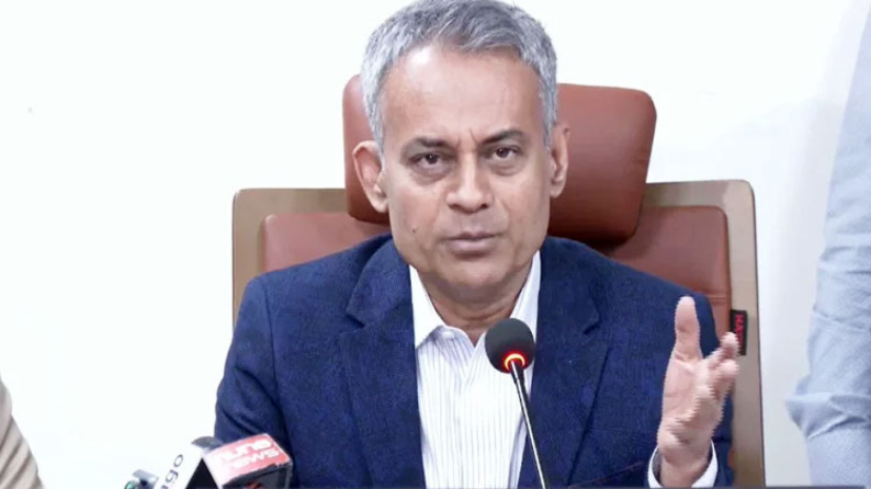 কোথাও ভাড়া বেশি নেওয়ার হচ্ছে না বরং মালিকরা খুশি হয়েই ভাড়া কম নিচ্ছেন: সড়কমন্ত্রী